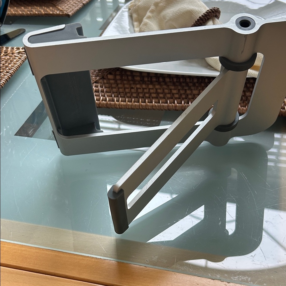 Griffin Silver Tablet Stand - Picture 4 of 5